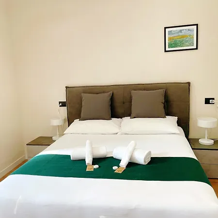 Laterano's House 招待所 4*